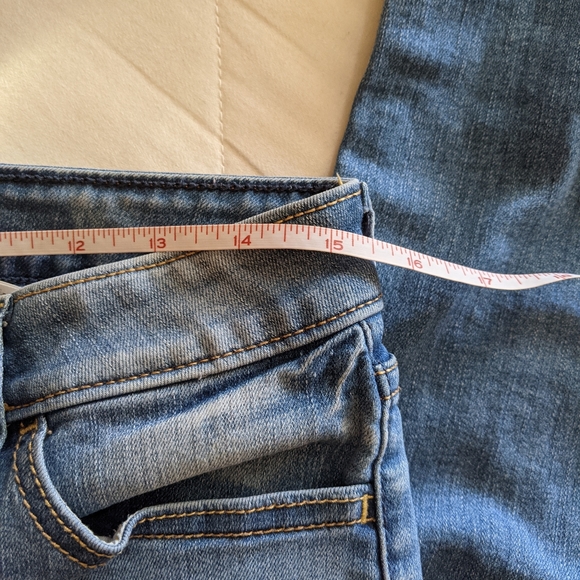 Hollister  Jeans - Picture 10 of 11